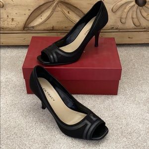 Ellen Tracy Randy Stiletto